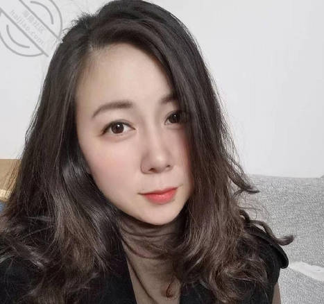海角社区・表姐如白玉梨香般饱胀软热的玉乳上稍加力道挤压