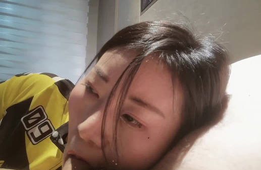 约啪苗条人妻赛车服小熟女・胖哥