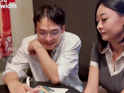 淫乱女学生Jenny・不伦性爱游戏・宽哥